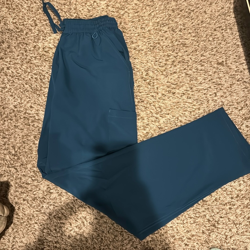Scrub pants